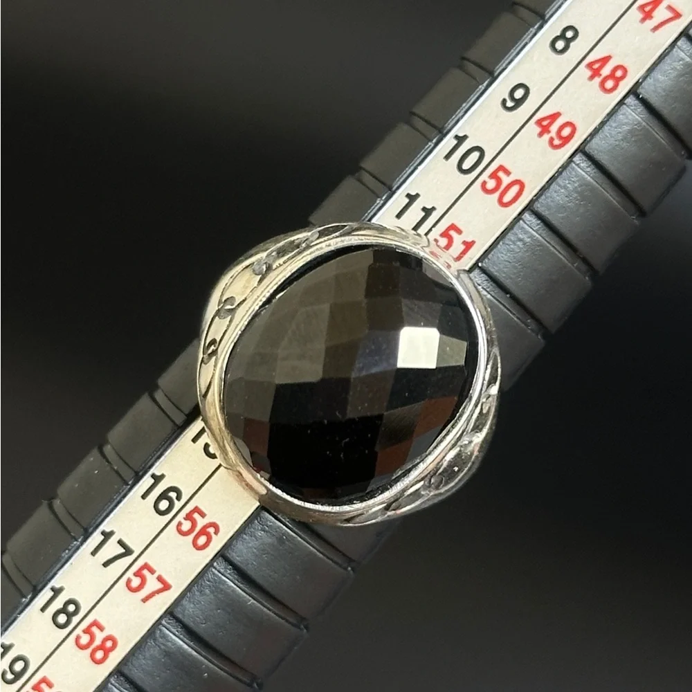 Faceted Black Onyx Ring - Size 6.5 - 925 Sterling Silver - Picture 3 of 12